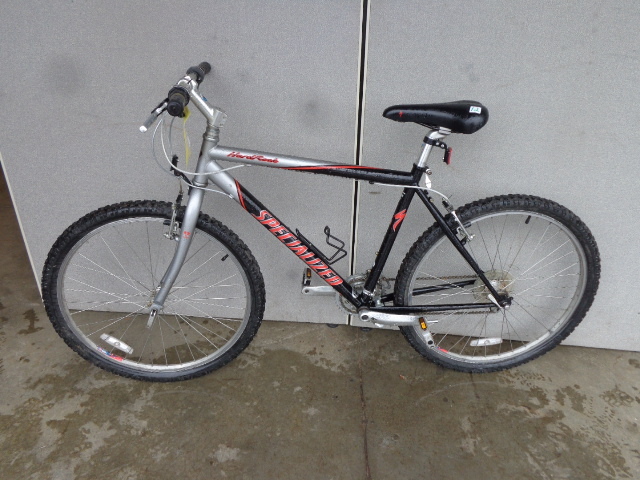 lot 12 image: Hard Rock Specialized Bicycle