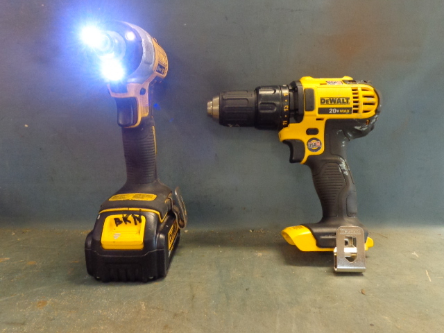 lot 4 image: Dewalt 20v Max Cordless Tools