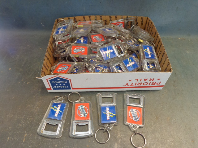 lot 25 image: Key Chains