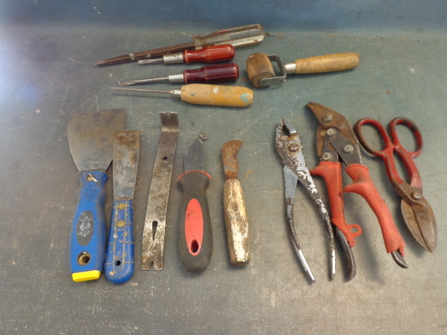 lot 27 image: Tools