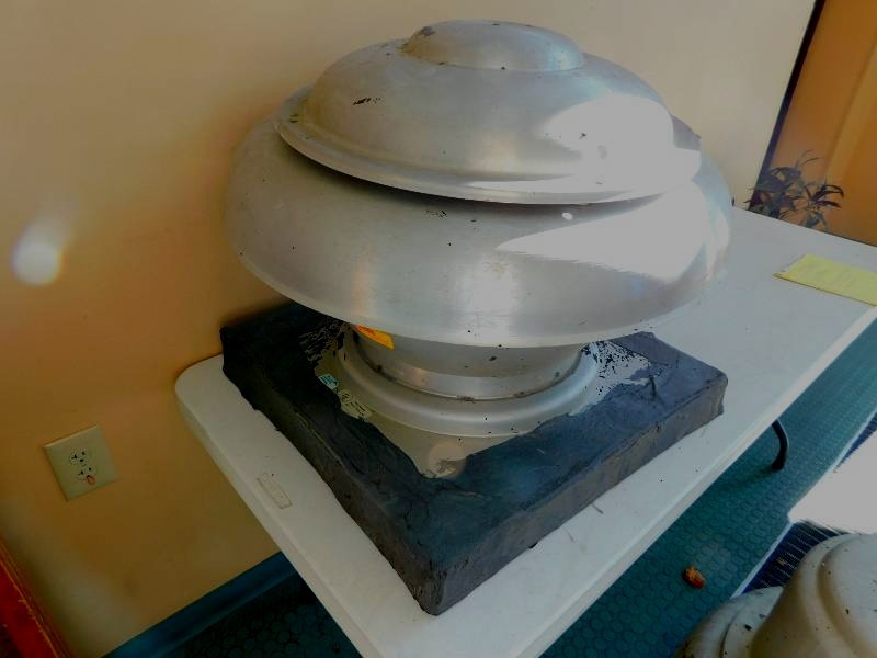 lot 166 image: HOOD FAN, 13HP MOTOR 115VOLT