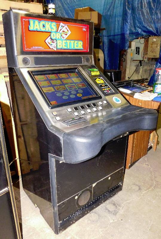 lot 1003 image: IGT GAME KING MULTI-GAME VIDEO SLOT MACHINE