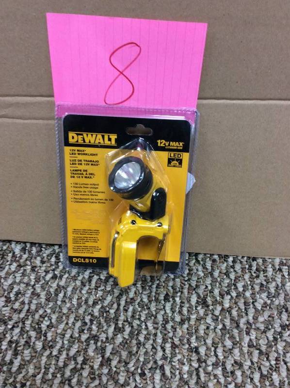 lot 8 image: Dewalt 12-Volt Max LED Work Lightnot used