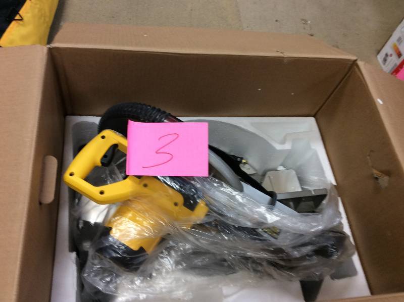 lot 3 image: Dewalt 15 Amp 12 in. Heavy-Duty Single-Bevel Compound Miter Saw used in very good condition