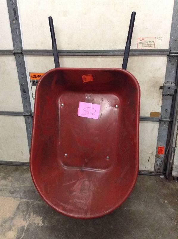 lot 52 image: 4 cu Poly Wheel Barrel