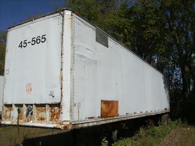 lot 4 image: 1983 Dunham 45 Dry Van Trailer