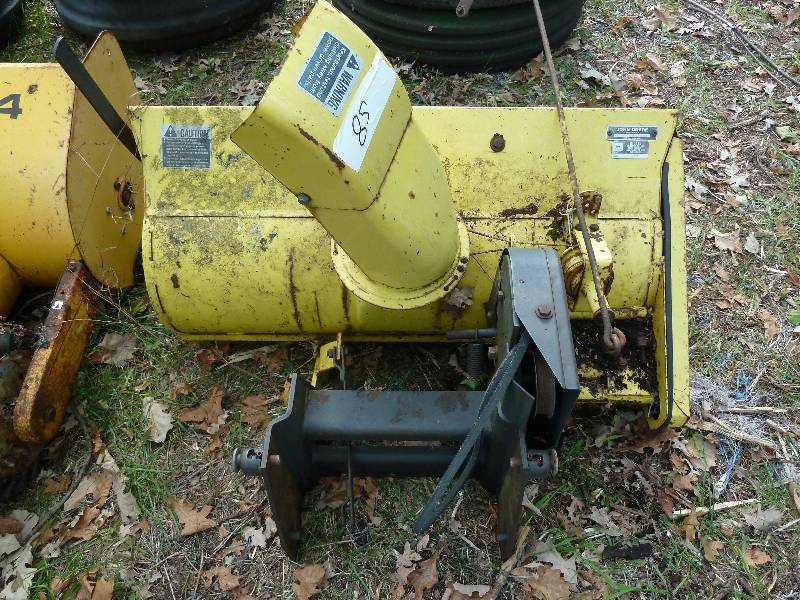 lot 85 image: John Deere Snowblower G37AF