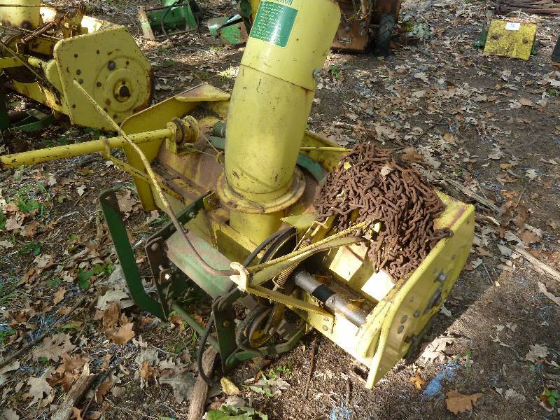 lot 95 image: John Deere Vintage Snowblower Type E0036 fits 110-140