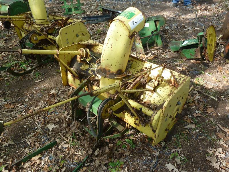lot 96 image: John Deere Vintage Snowblower fits 110 to 140