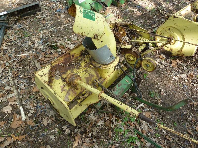 lot 97 image: John Deere Vintage Snowblower Type 36 Fits 110 to 140