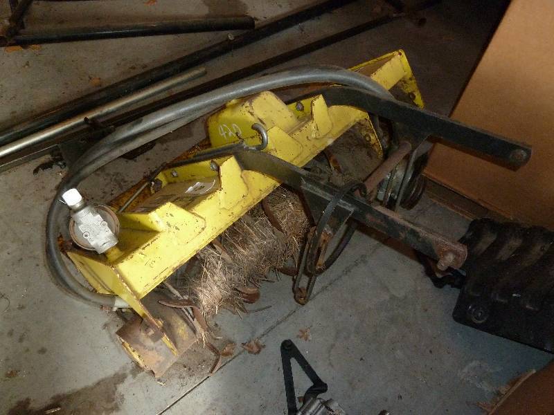 lot 120 image: John Deere Hydraulic Tiller