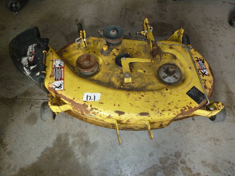 lot 121 image: John Deere LX 172-188 Mower Deck