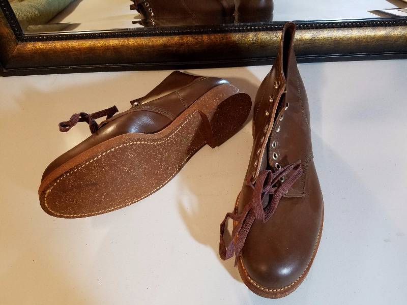 lot 16 image: Peters Boots..New in Box from 1955 (10 12 E)