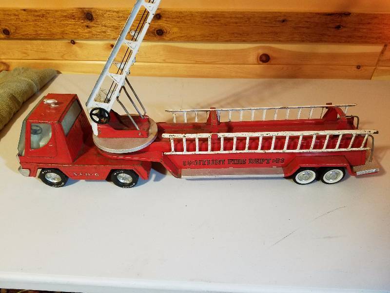 lot 5 image: Nylant...New York City Fire Dept Fire Engine