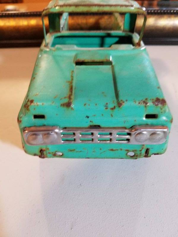 lot 52 image: Buddy L Pick-up
