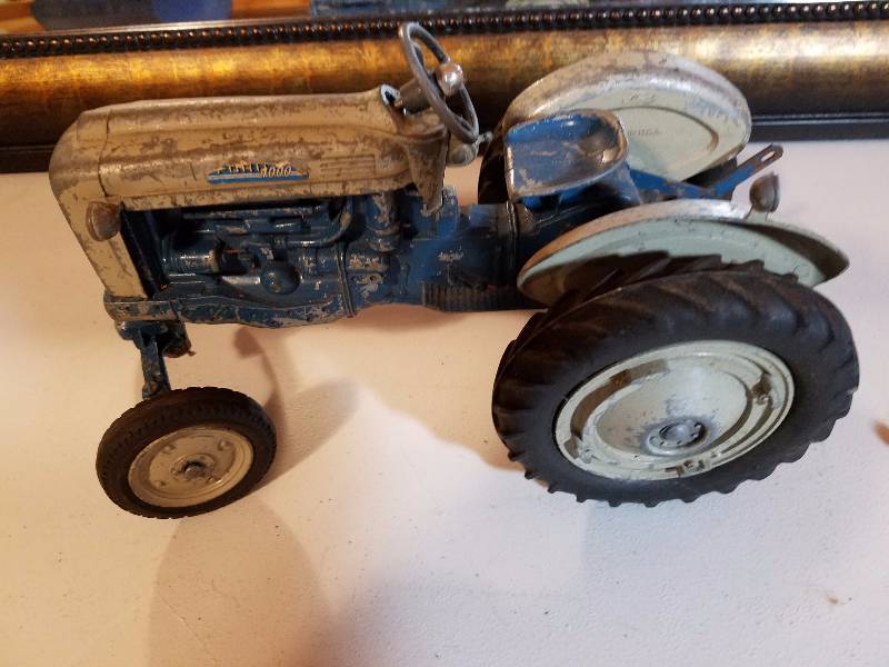 lot 54 image: Antique Ford Farm Equipment