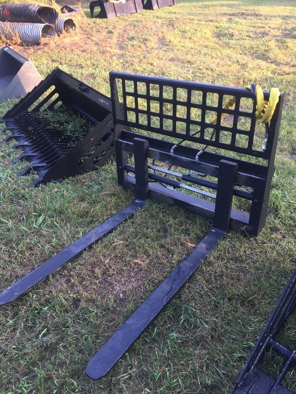 NEW HYDRAULIC PALLET FORKS