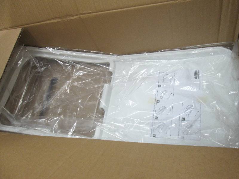 Rubbermaid Commercial Sliding Lid w...