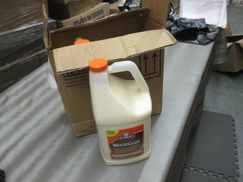 Box of 2-1 Gallon Elmers E7050 Car...