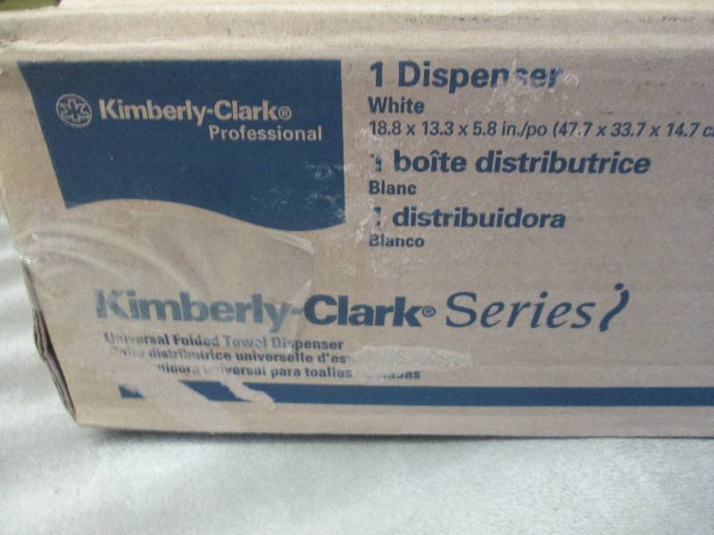 Kimberly-Clark Professional 09906 U...