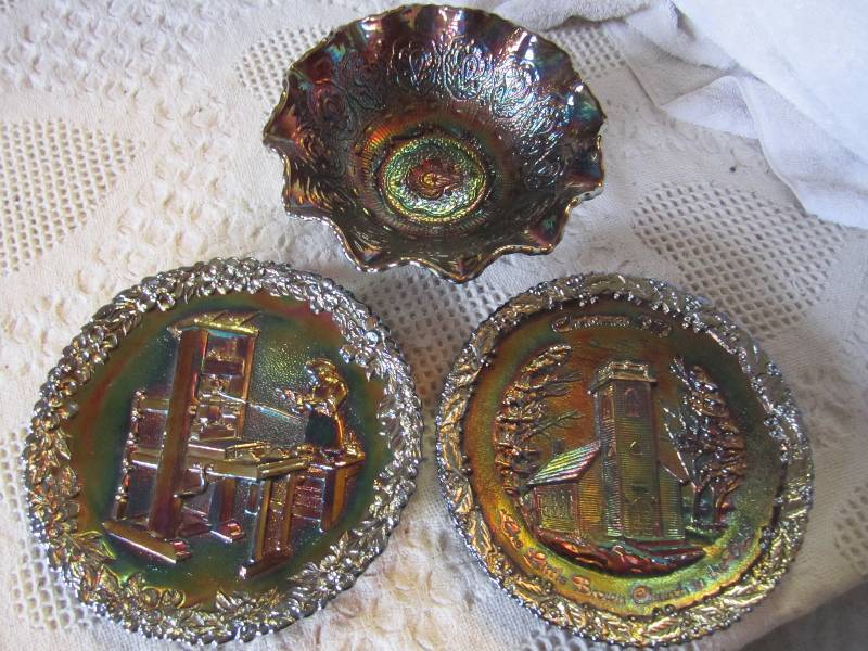 lot 51 image: Lot of 3 Fenton 2 Plates and Bowl B...