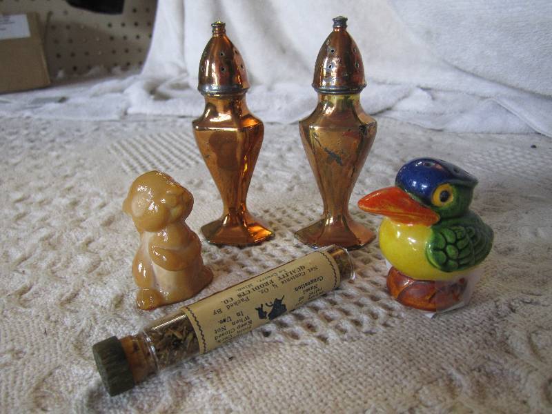 lot 94 image: Lot of Sterling Salt & Pepper Shake...