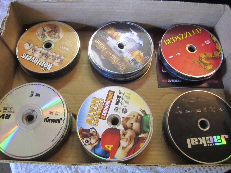 lot 102 image: Lot of DVD Movies No Cases...