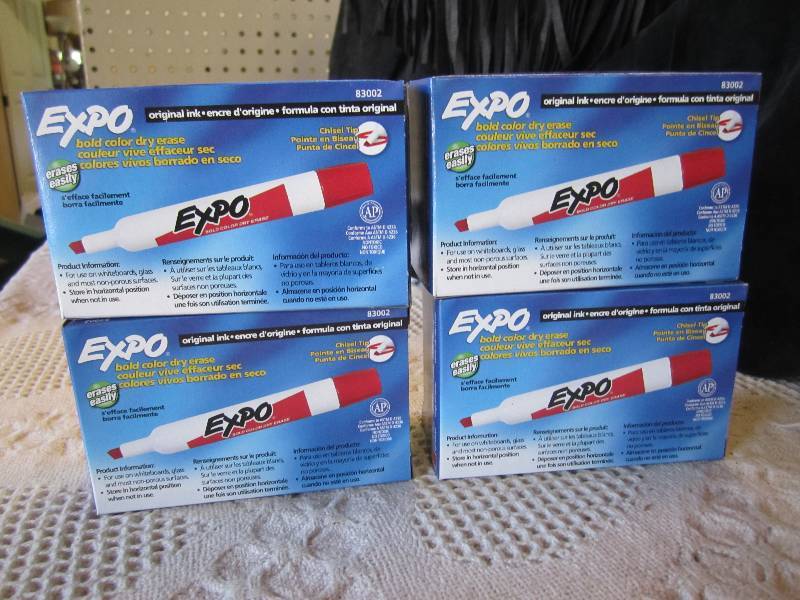 lot 111 image: Lot of 48 (4 boxes of 12) Expo Dry ...