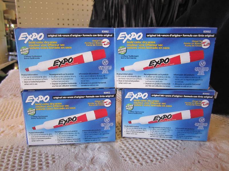 lot 115 image: Lot of 48 (4 boxes of 12) Expo Dry ...