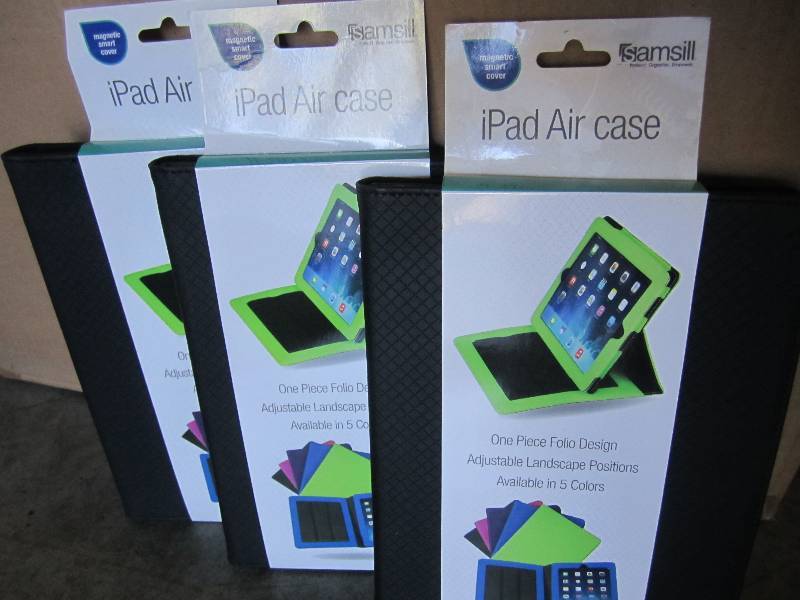 lot 126 image: Lot of 3 iPad Air Cases Black...