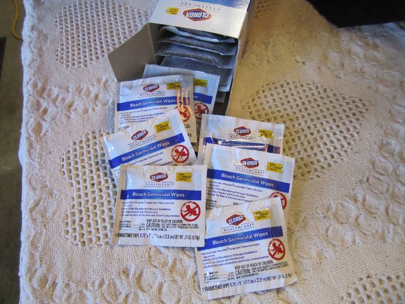 lot 139 image: Case of 6 Boxes of 50 Clorox Bleach...
