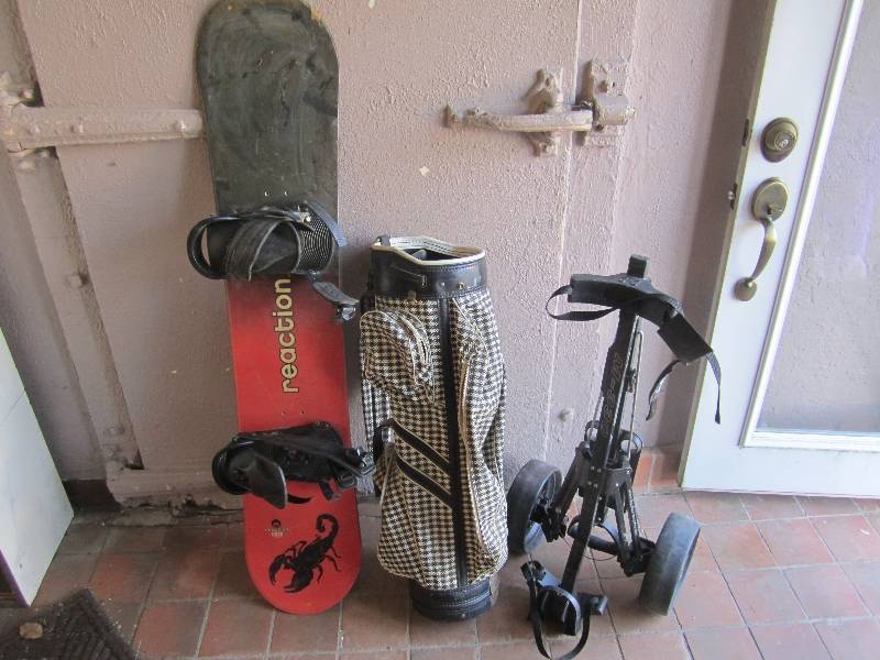 lot 233 image: Vintage Golf Bag Golf Bag Cart and ...