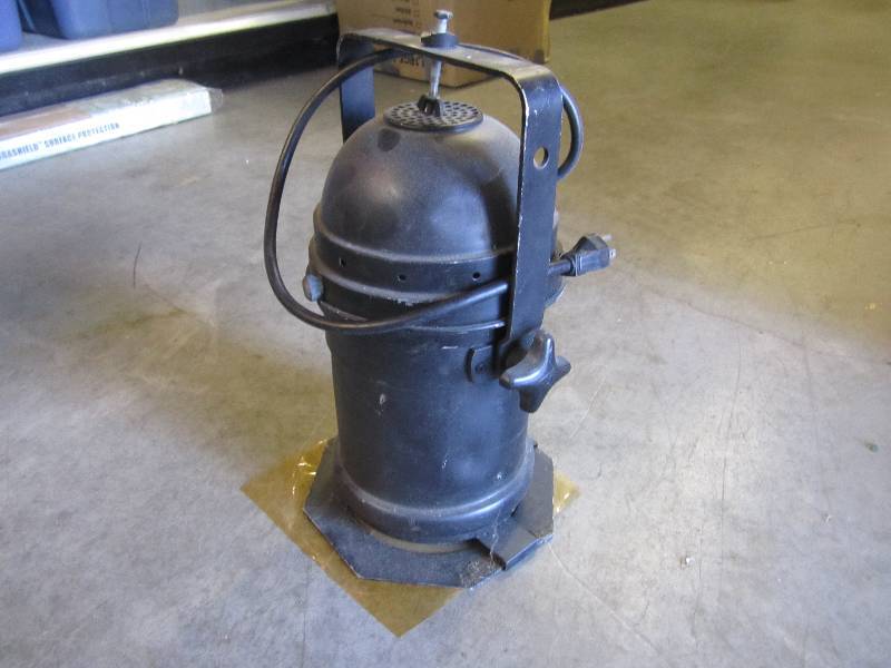 lot 246 image: Vintage Par Can Stage Light with Mo...