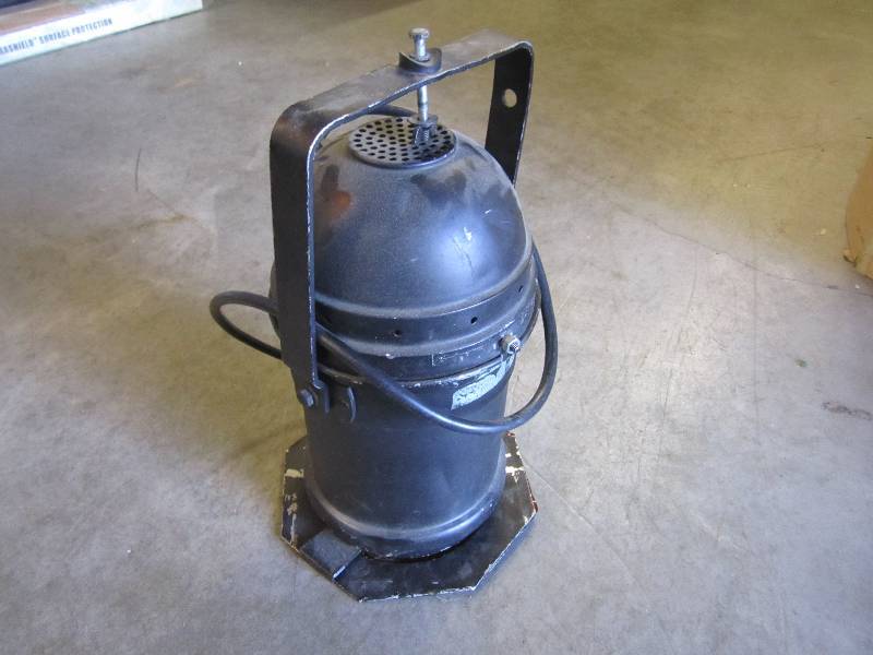 lot 248 image: Vintage Par Can Stage Light with Mo...