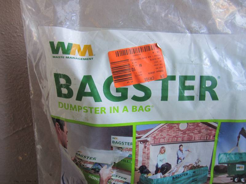 lot 262 image: Waste Management Bagster Dumpster I...
