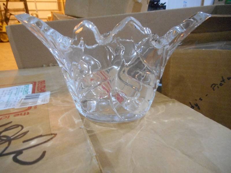 MISC LOT-2 LATCH HOOK AND SUPPLIES WITH ONE LONG STITCH, FRAME, GLASS DISH