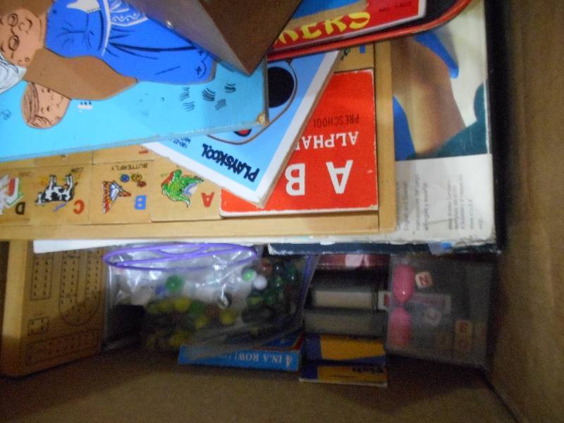 MISC LOT- LOTS AND LOTS OF GAMES FOR HOURS OF ENTERTAINMENT
