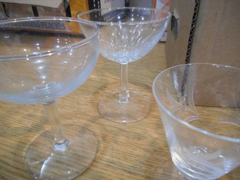 MISC LOT- GLASS WARE