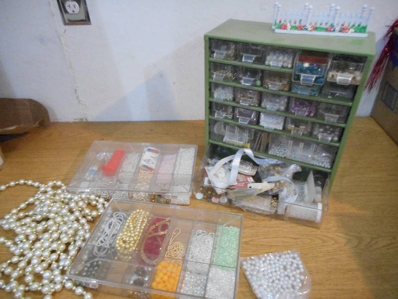 MISC LOT- SEVERAL BEADING CRAFT AND JEWELRY MAKING ITEMS