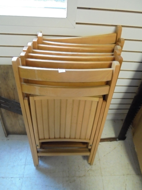Wood Folding Chairs