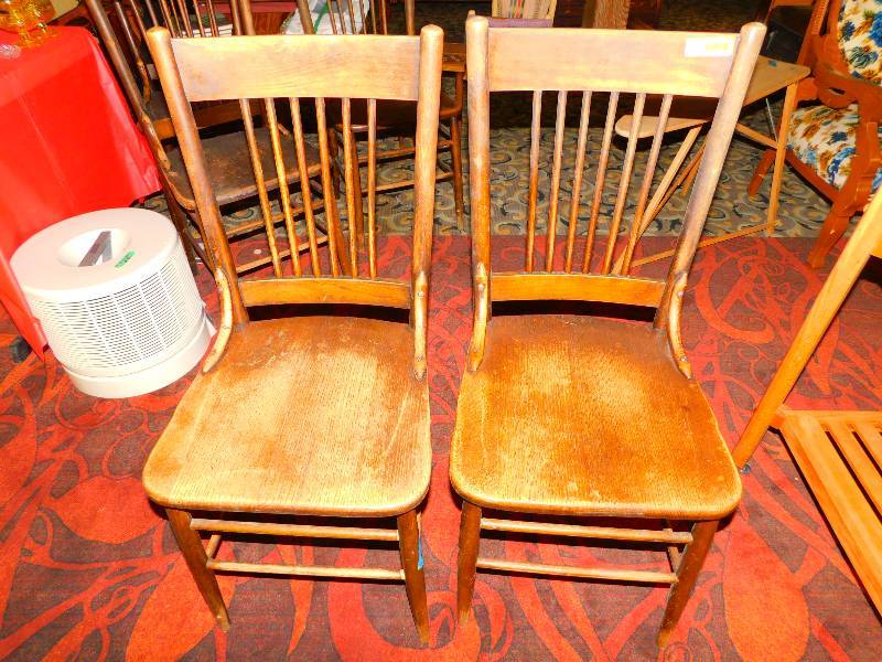TWO VINTAGE DINING ROOM CHAIRS