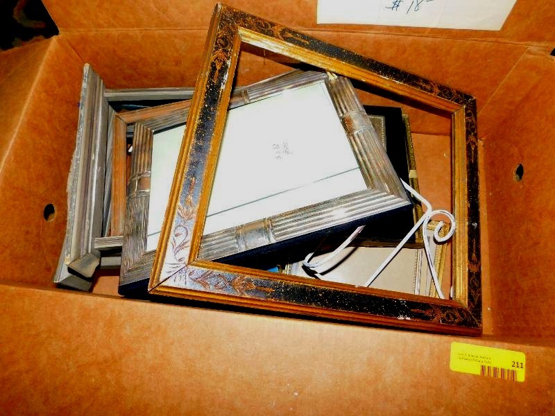 PICTURE FRAMES