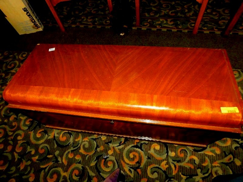 VINTAGE CEDAR LANE CEDAR CHEST WITH ORIGINAL PAPERWORK STILL IN THE LID