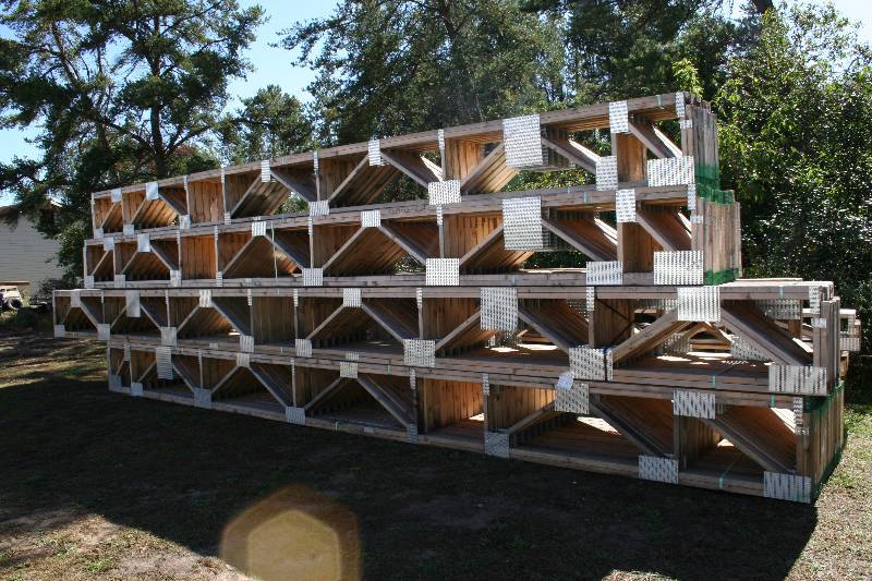 lot 18 image: Trusses
