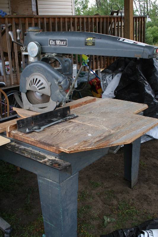 lot 85 image: Huge DeWalt Radial  Arm Saw