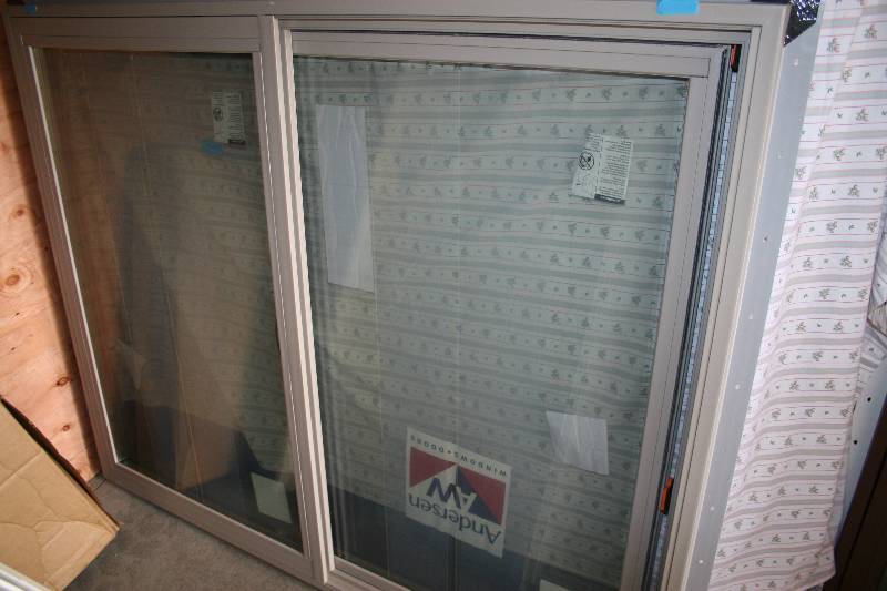 lot 146 image: Andersen Sliding Glass Window