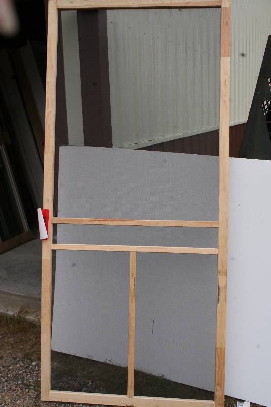 lot 164 image: 36 T-Bar Sreen Door