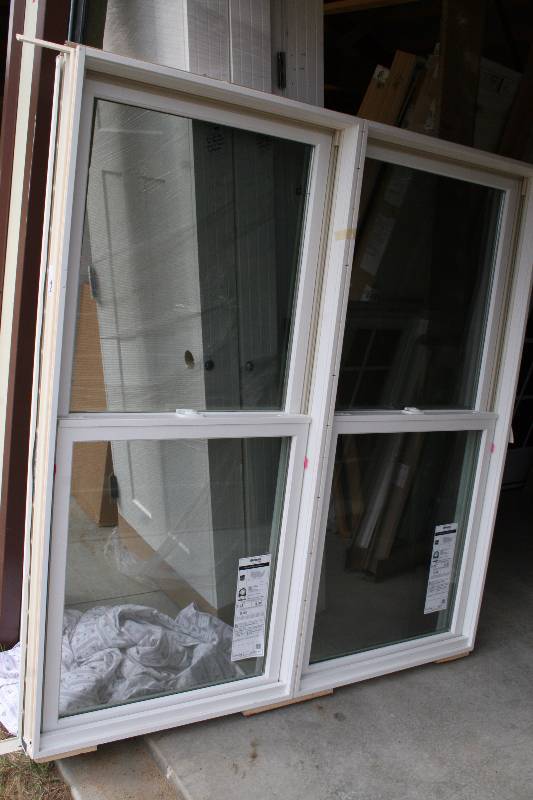 lot 172 image: Twin Double Hung Windows