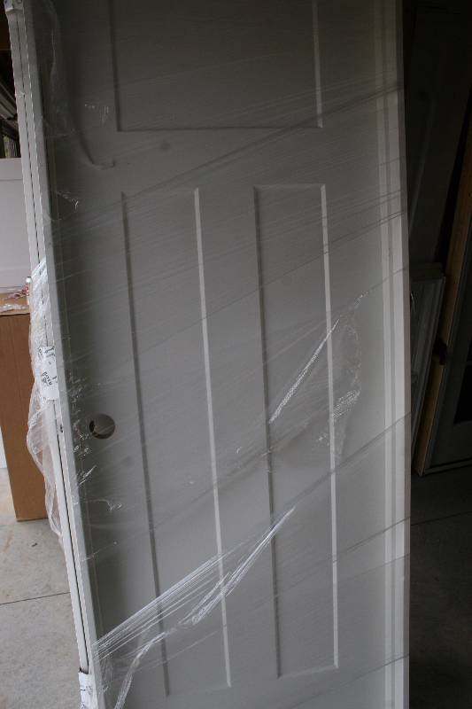 lot 177 image: 28 Pre Hung Interior Door