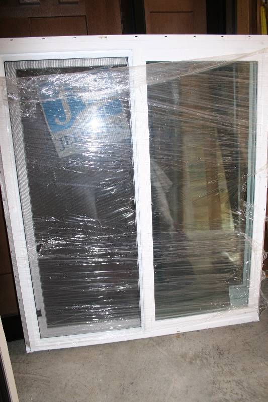 lot 187 image: Vinyl Horizontal Slider Window